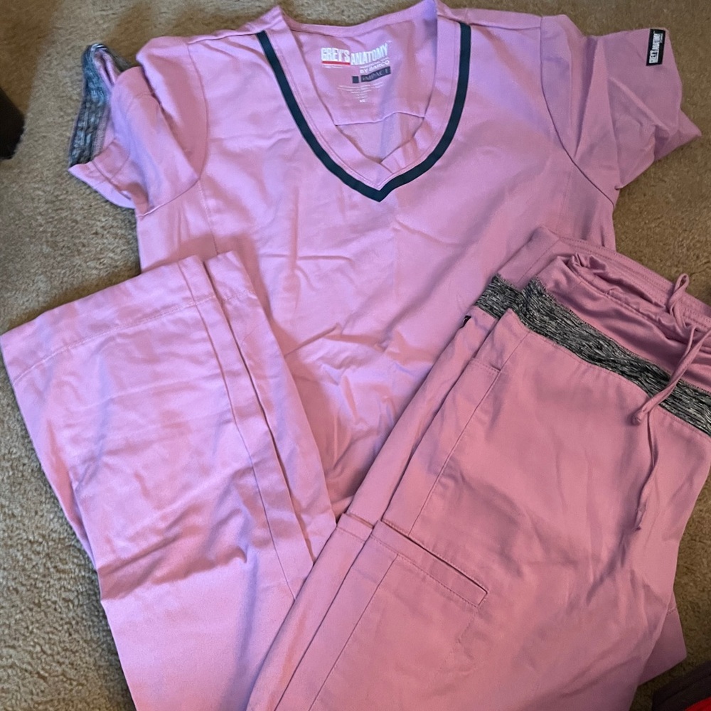 Greys Anatomy scrub set